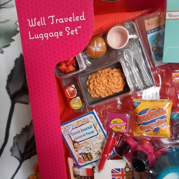 Brand New 18in doll WELL TRAVELED LUGGAGE SET Our generation suitcase travel toy - Picture 2 of 10
